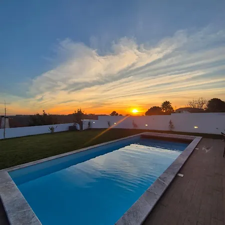 Villa Casa Arendina - Retreat With Heated Pool *