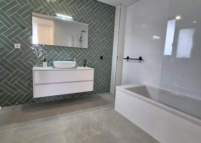 Villa Casa Arendina - Retreat With Heated Pool *